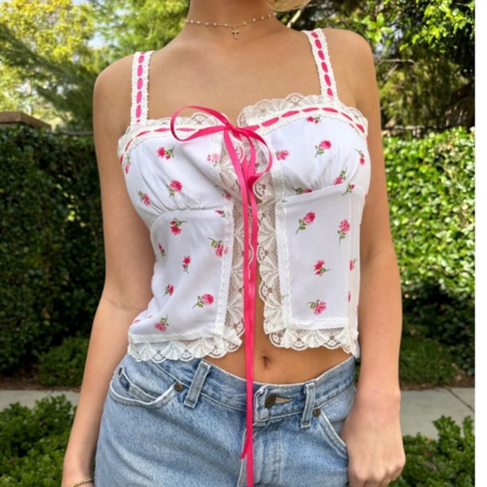 Style To Moon Size M Tie Front Lace Trim Crop Top White Pink Rosette Floral New